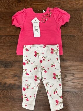 Splendid Hot Pink Tee with Cream Floral Leggings